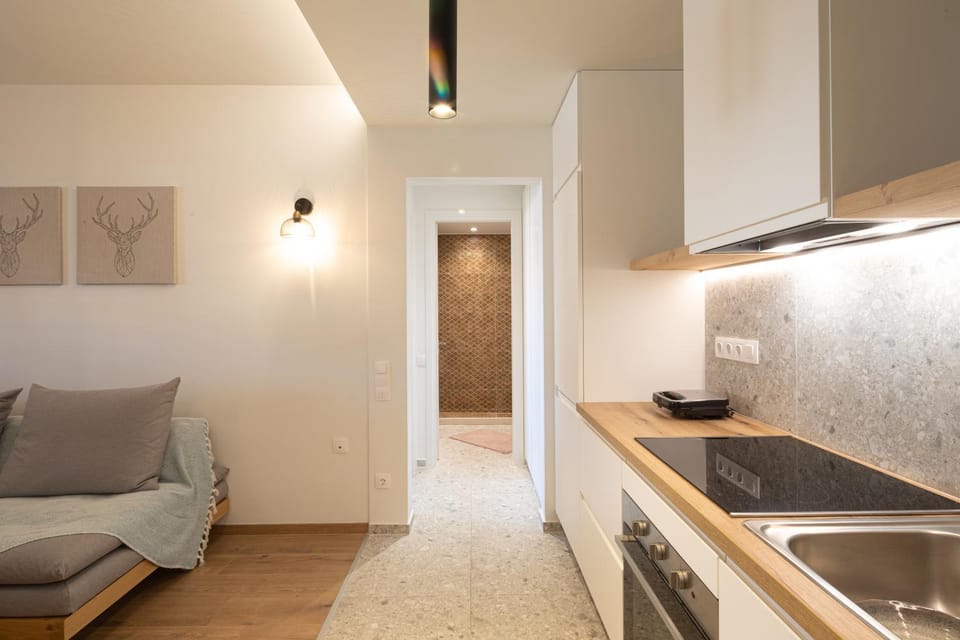 Kitchen or kitchenette, pet friendly, stove