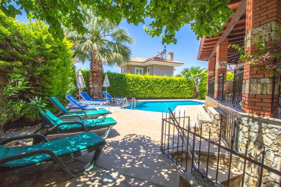 Patio, Garden, Garden view, Swimming pool, sunbed