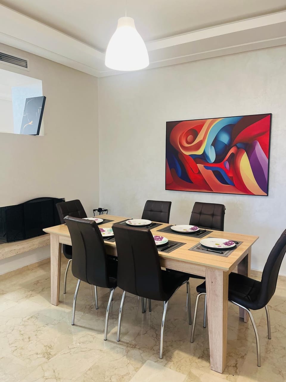 Chic & cosy Flat Near Airport lockbox fast wifi Apartment in Casablanca-Settat