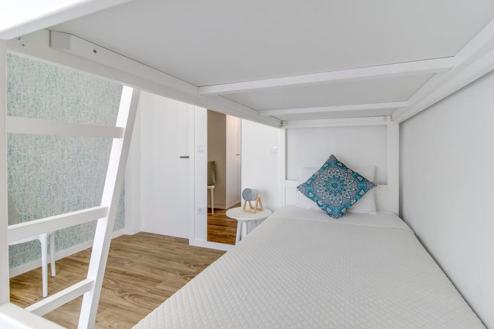 Bed, Bedroom, bunk bed