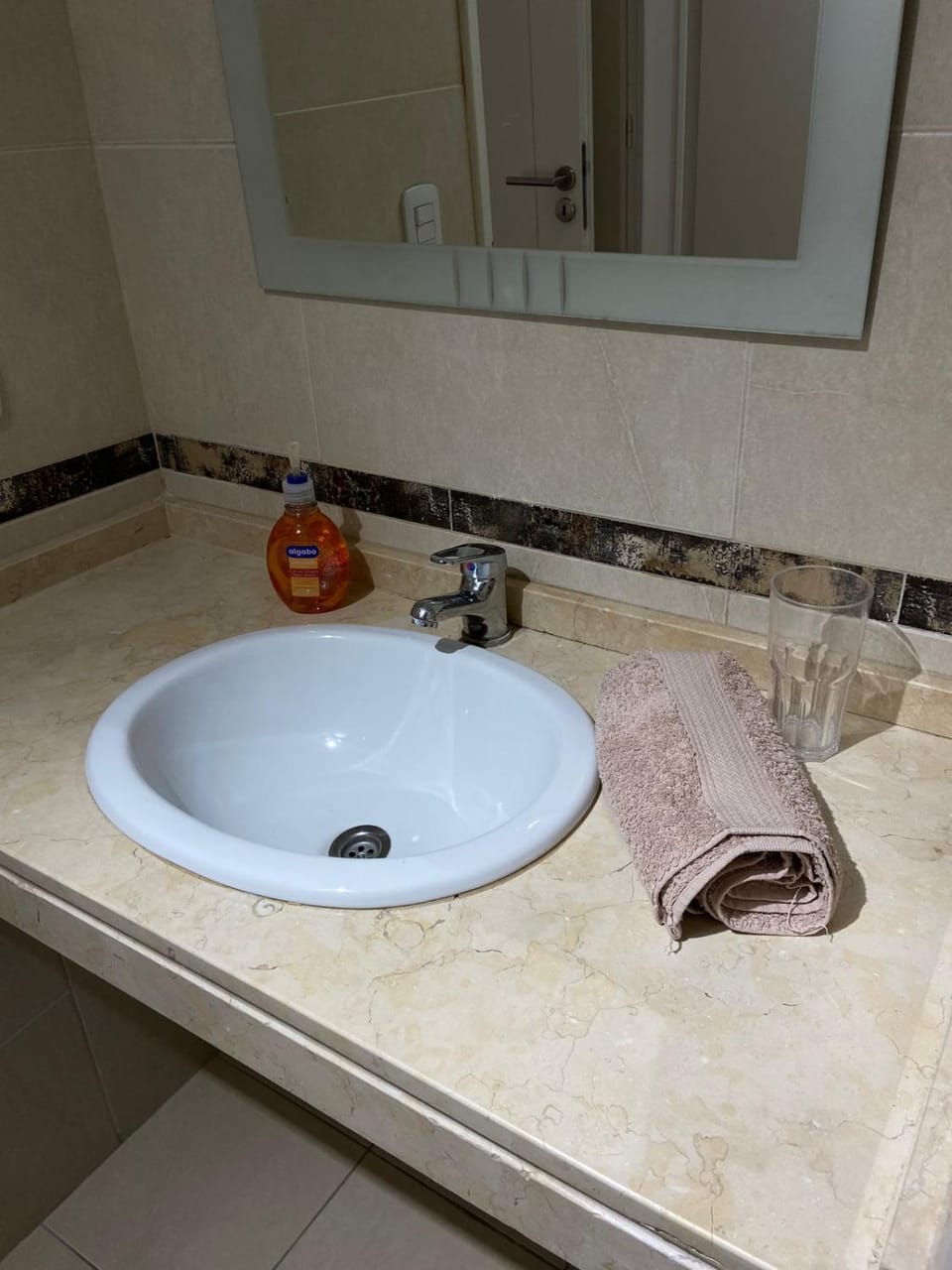 Bathroom, towels