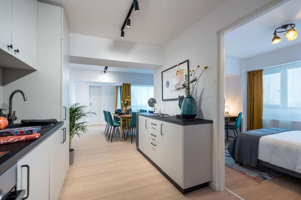 Spectacular Apartment - 4BR-Terrace - Piata Romana Apartment in Bucharest