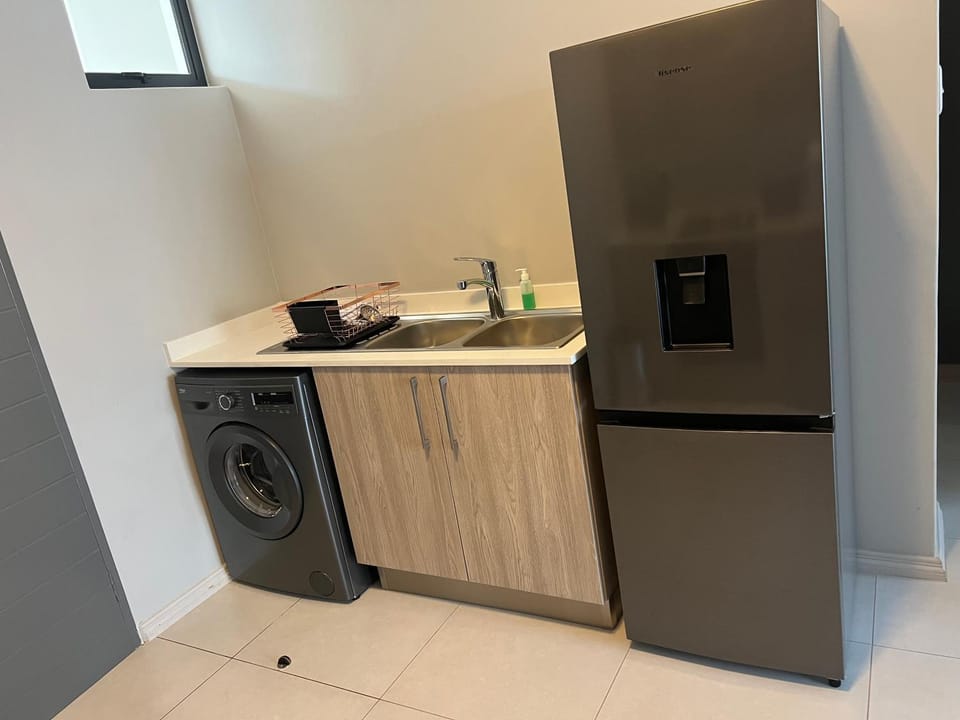 Mellow-Suites Apartments - 31 - WIFI and Netflix Apartment in Gauteng