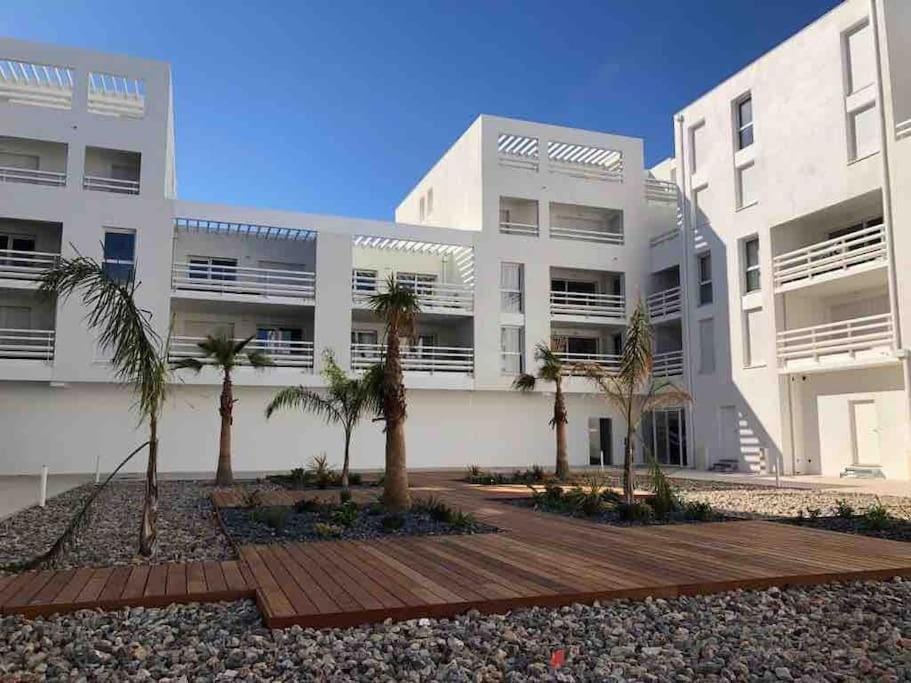 Les Voiles Blanches T2 luxe à 100m de la plage Apartment in Leucate