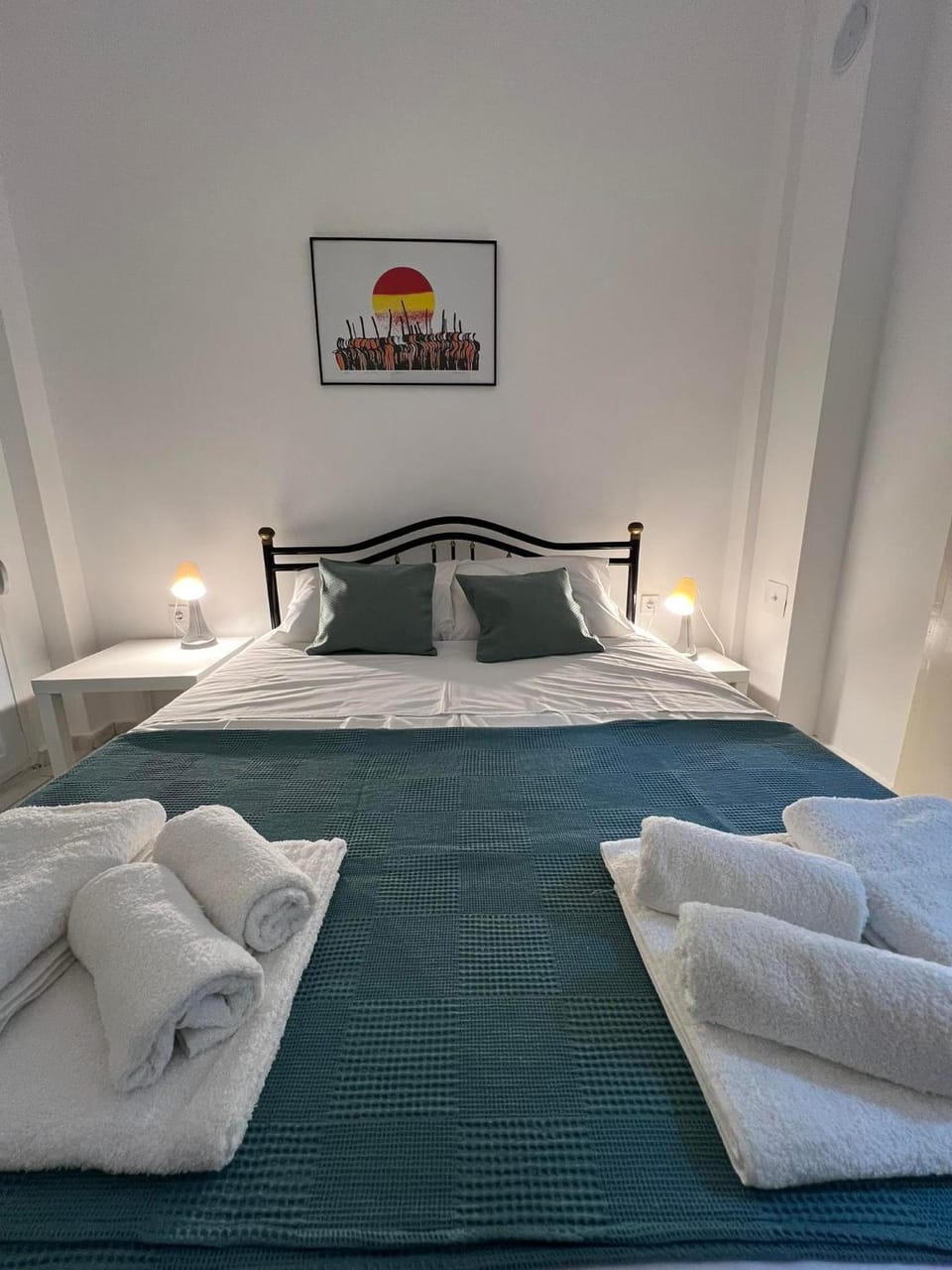 Bed, Bedroom, towels