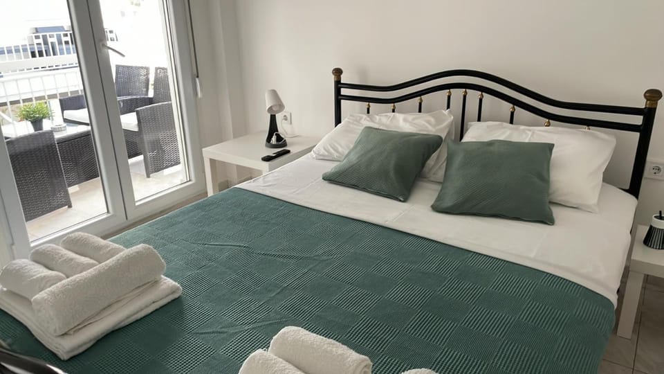 View (from property/room), Bedroom, towels