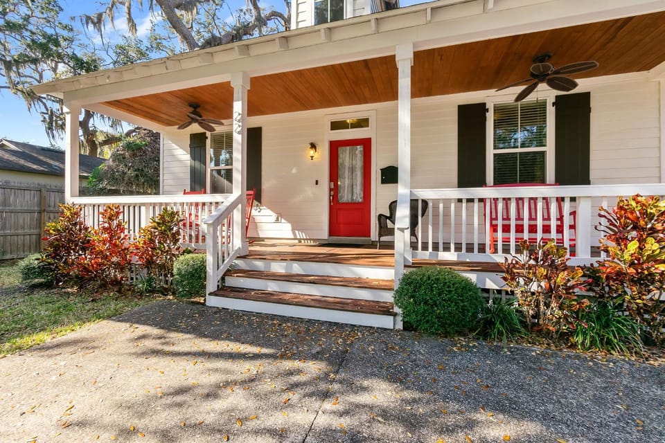 Fullerwood Delight- Mins to Beach and Downtown House in Vilano Beach