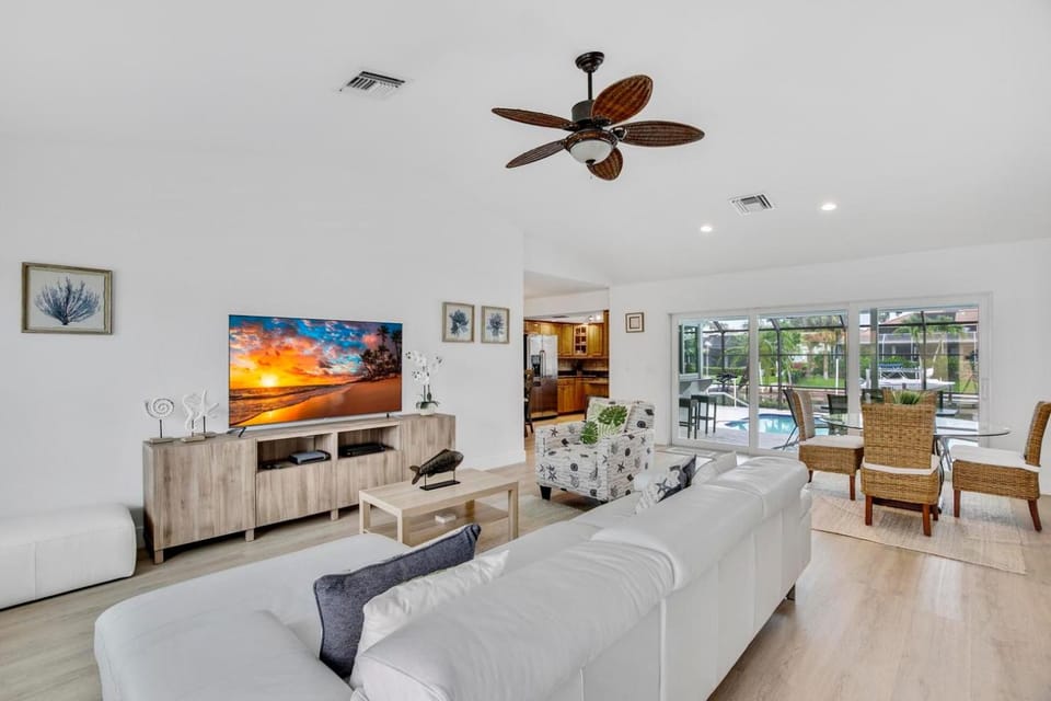 TV and multimedia, Living room
