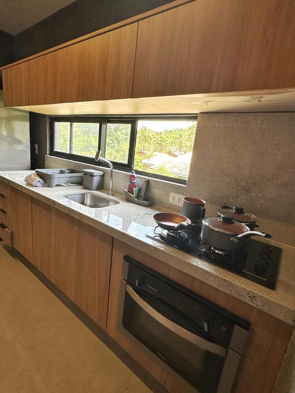Kitchen or kitchenette, minibar, pet friendly, stove