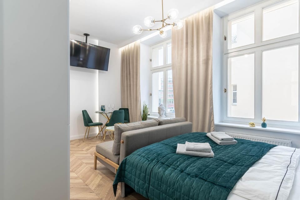 TV and multimedia, Photo of the whole room, Bedroom