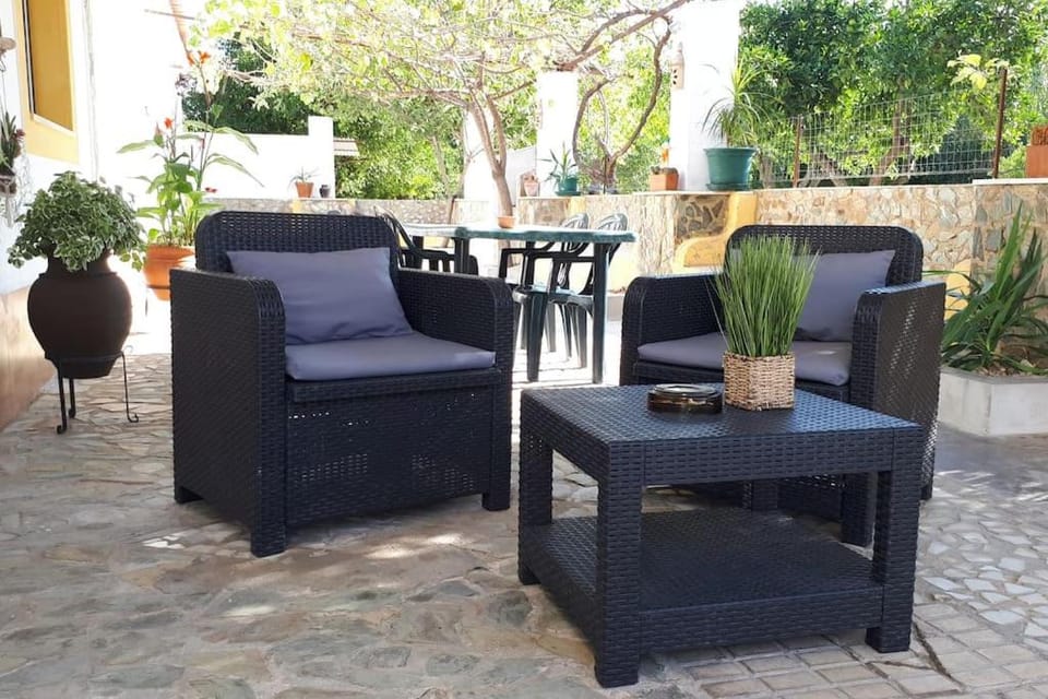 Patio, Dining area