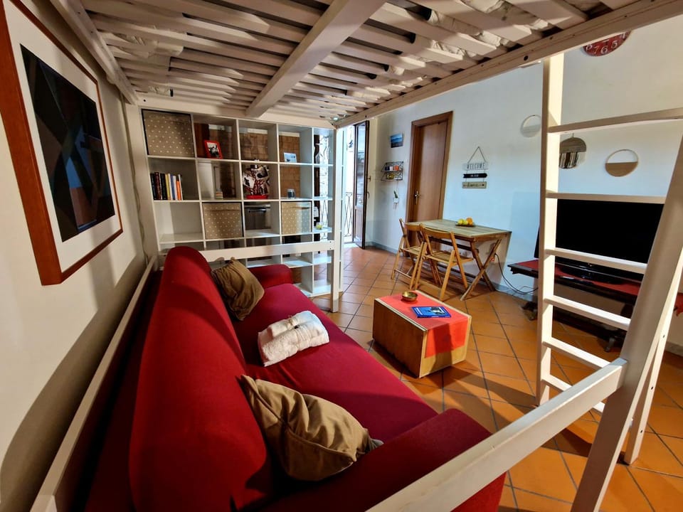 Living room, Photo of the whole room