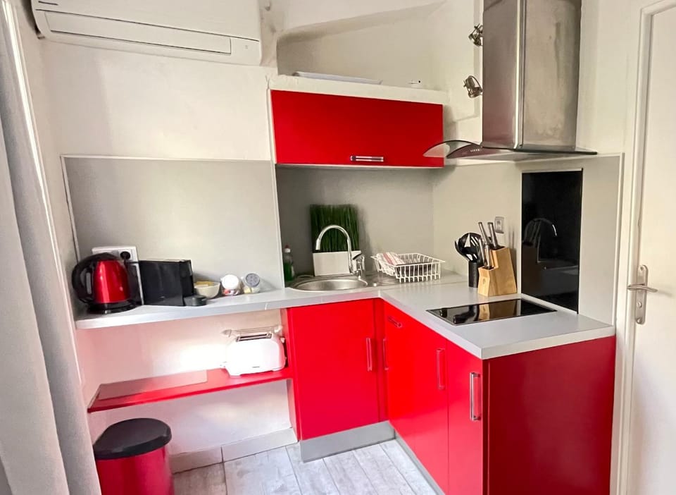 Maisonnette Studio bas Suquet, proche plage et palais Apartment in Cannes