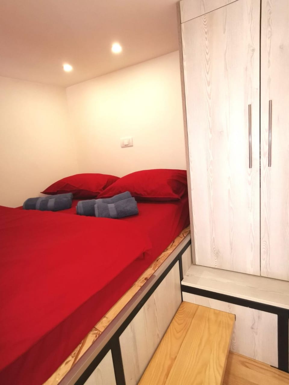 Bed, Bedroom, wardrobe