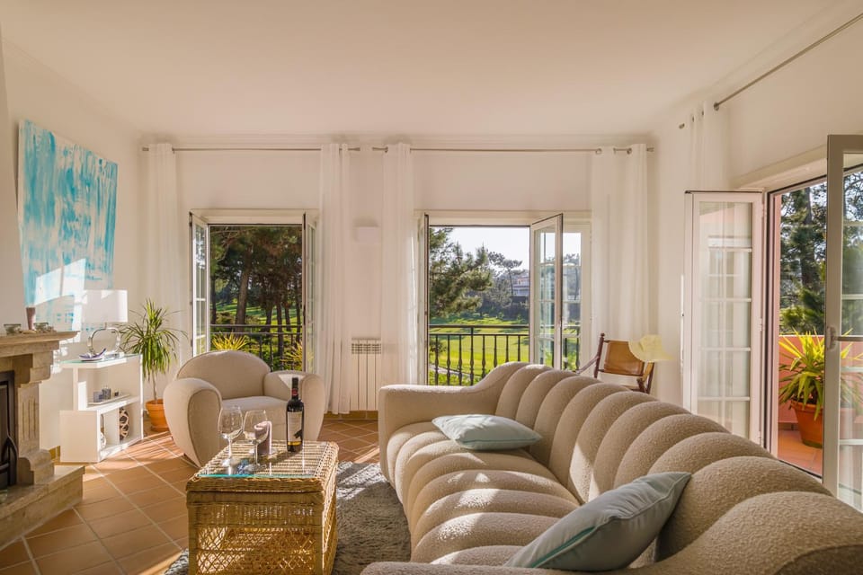 View (from property/room), Balcony/Terrace, Living room, Seating area, Garden view
