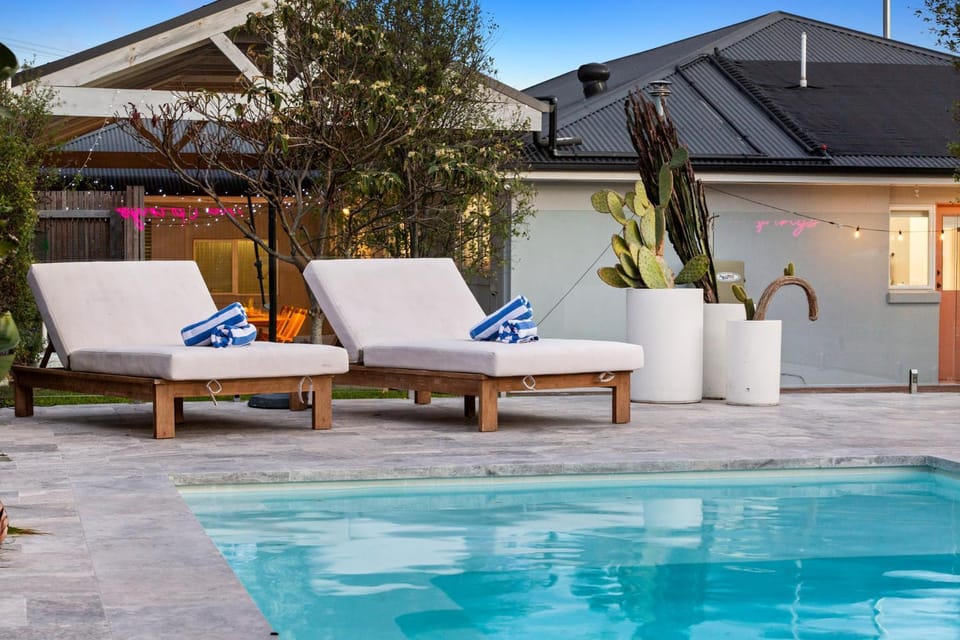 Swimming pool, sunbed