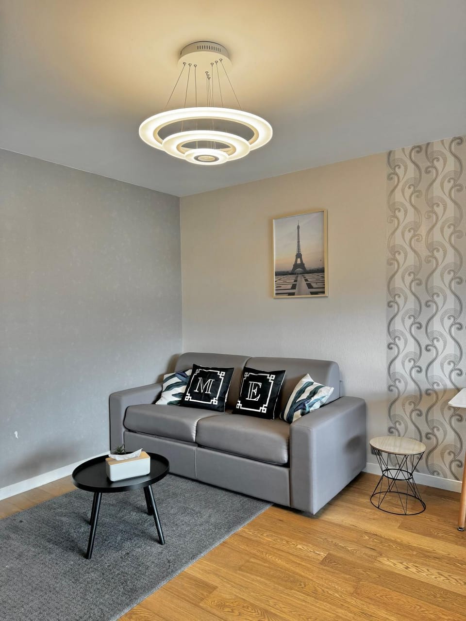 Appartement Avec Balcon Vue Sur La Défense Apartment in Puteaux