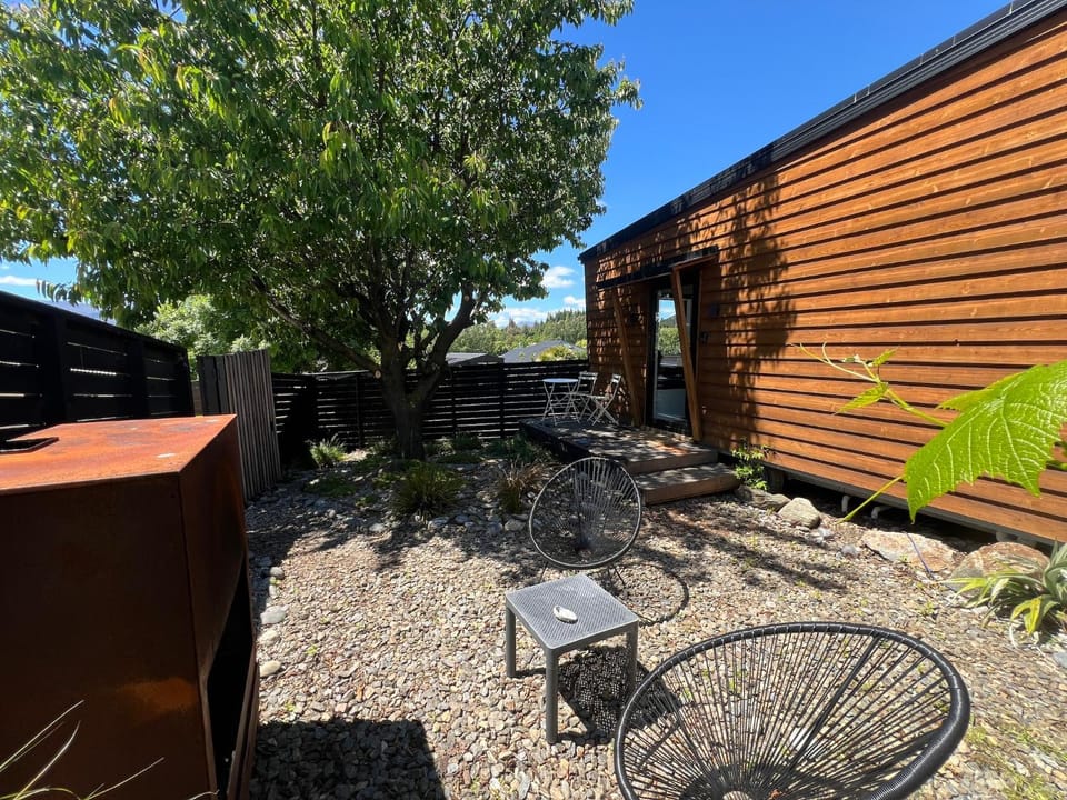 Property building, Garden view
