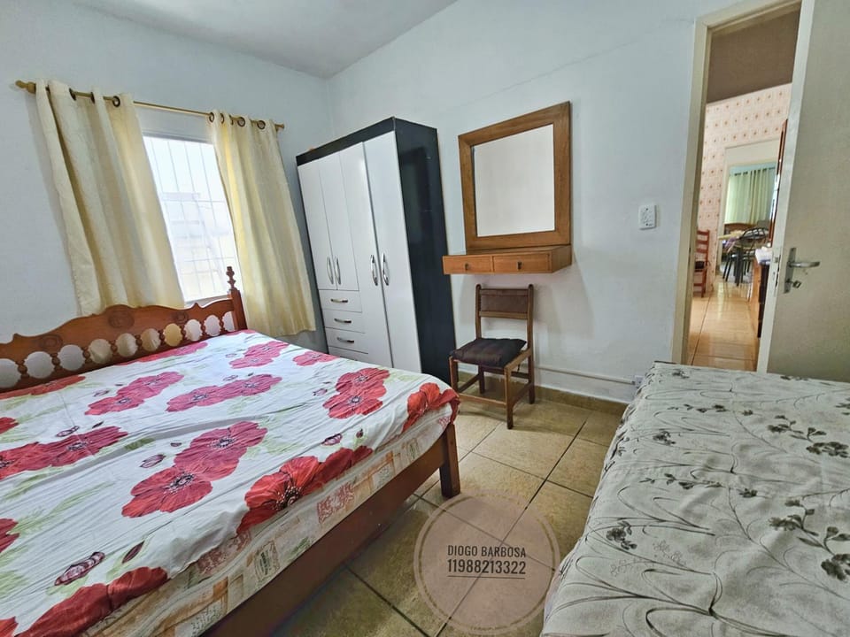 casa praia grande 400mts da praia tupi 3 dorm 2ban 2carros casa completa, pague aqui House in State of São Paulo