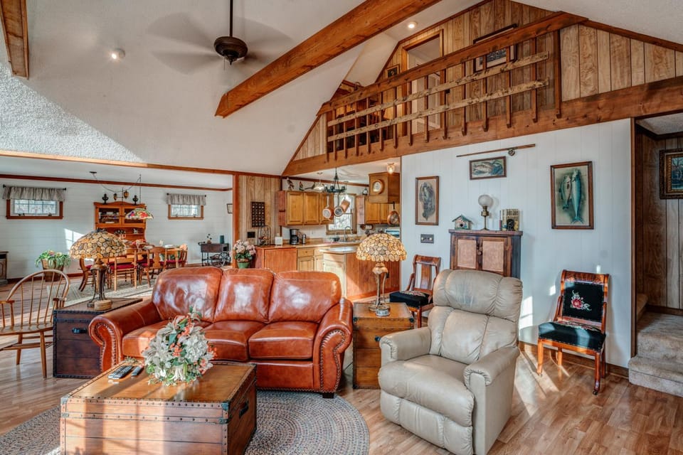 The Bird House House in Sky Valley