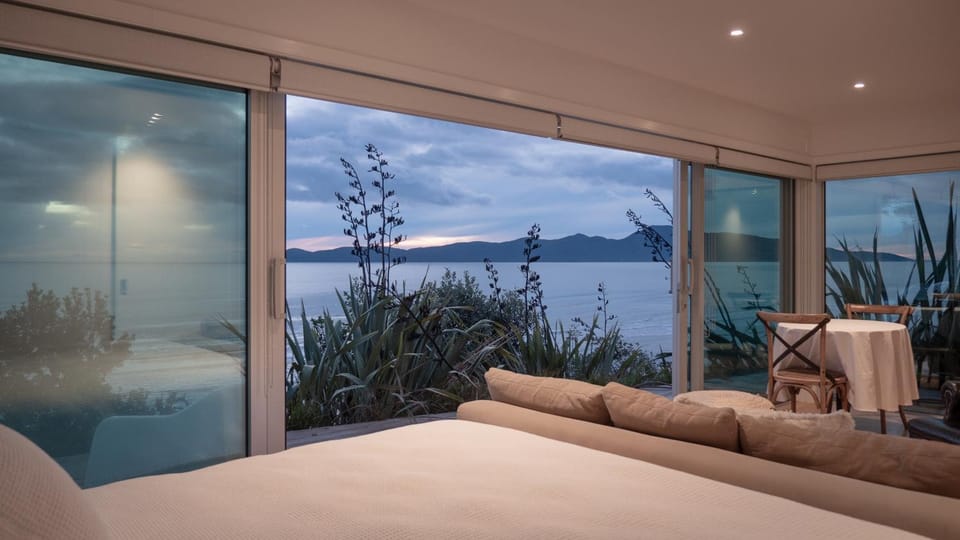 Bed, Natural landscape, View (from property/room), View (from property/room), Beach, Beach, Sea view, Sea view