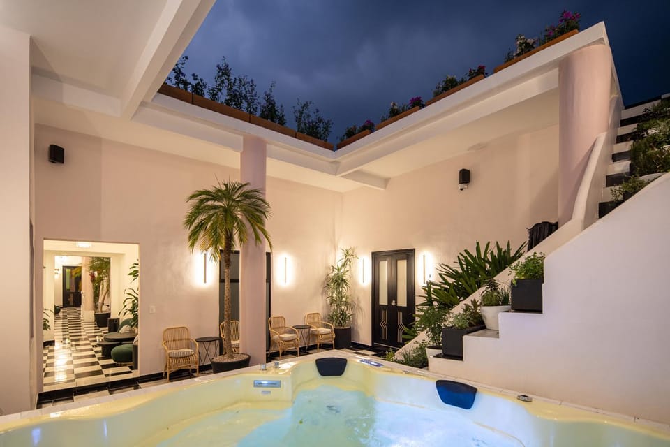 Patio, Hot Tub