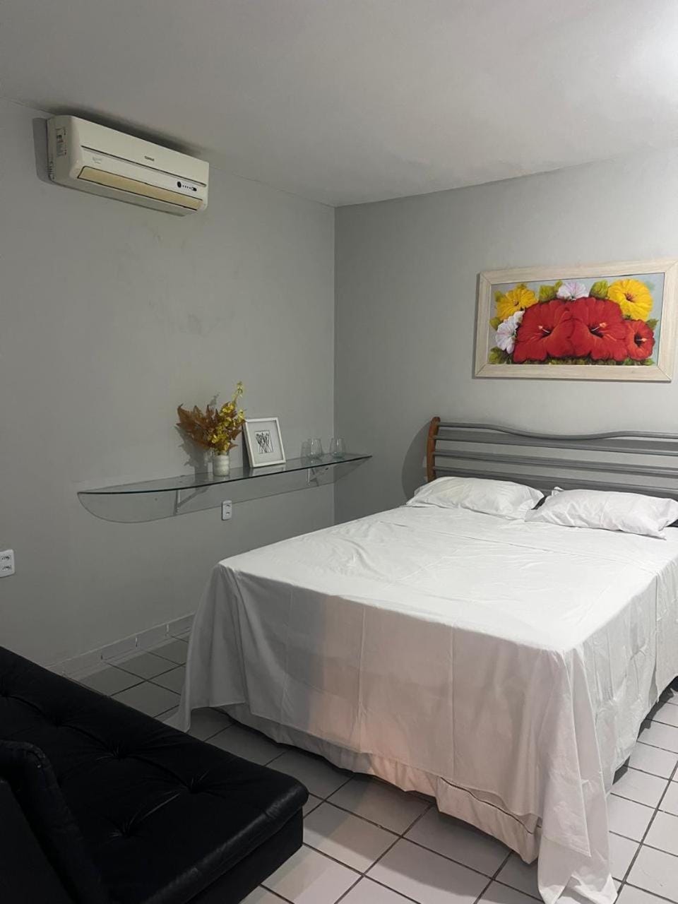 Bed, Bedroom, air conditioner