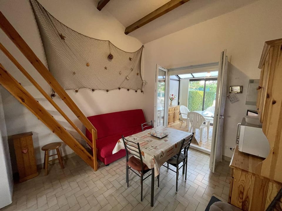 Villa Climatisée 3 Faces, 5-6 Pers, Garage, Proche Plage, Saint-Cyprien - FR-1-106-28 Villa in Saint-Cyprien