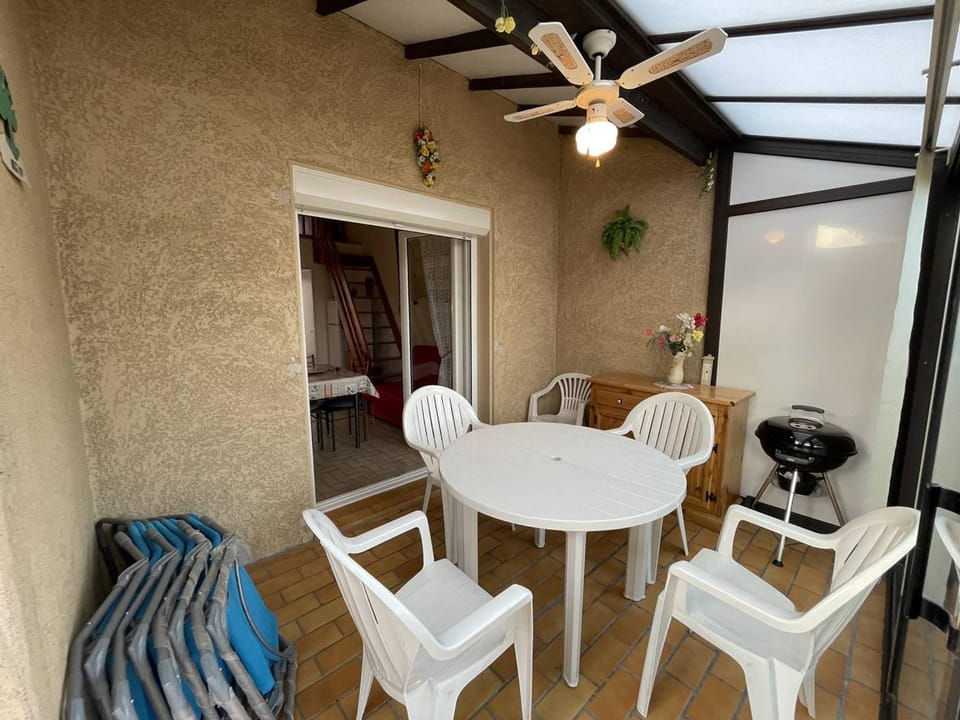 Villa Climatisée 3 Faces, 5-6 Pers, Garage, Proche Plage, Saint-Cyprien - FR-1-106-28 Villa in Saint-Cyprien
