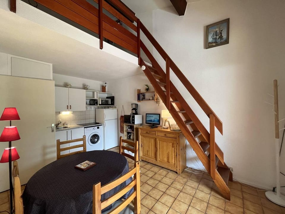 Villa T2 Mezzanine 6 pers avec Jardin, Piscine, Proche Plage - Saint-Cyprien - FR-1-106-27 Villa in Saint-Cyprien