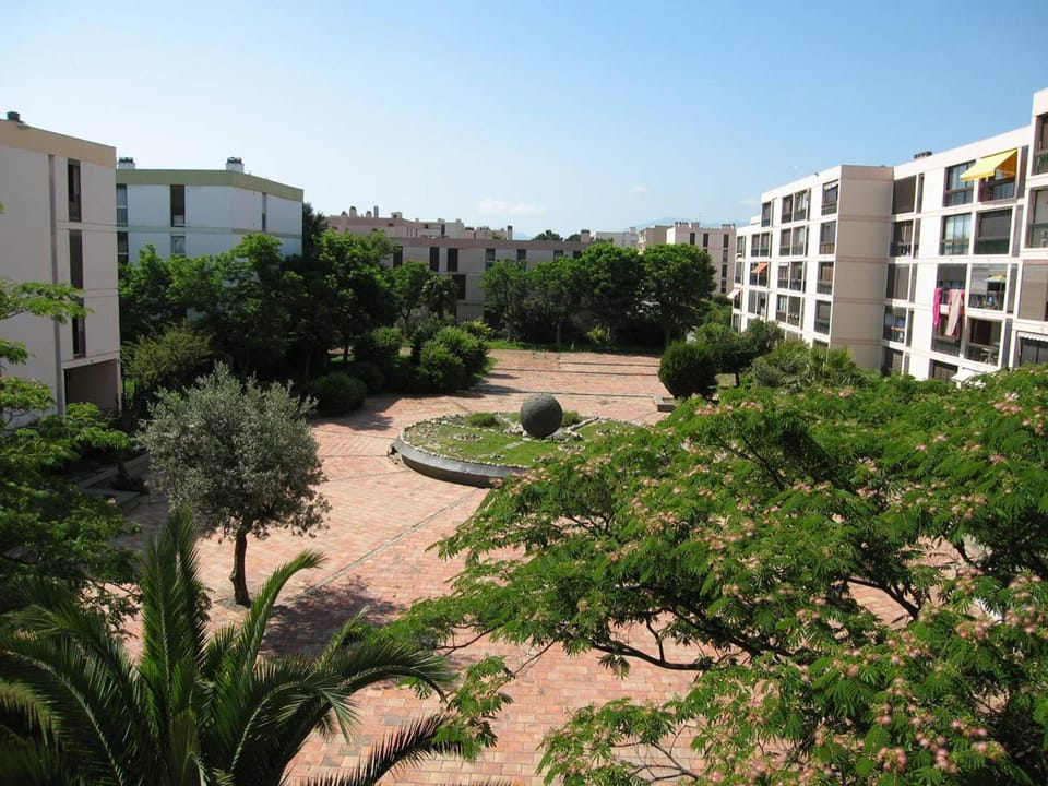 Appartement T3 spacieux, 6 couchages à Saint-Cyprien Plage, proche port et commerces, parking sécurisé - FR-1-106-38 Apartment in Saint-Cyprien