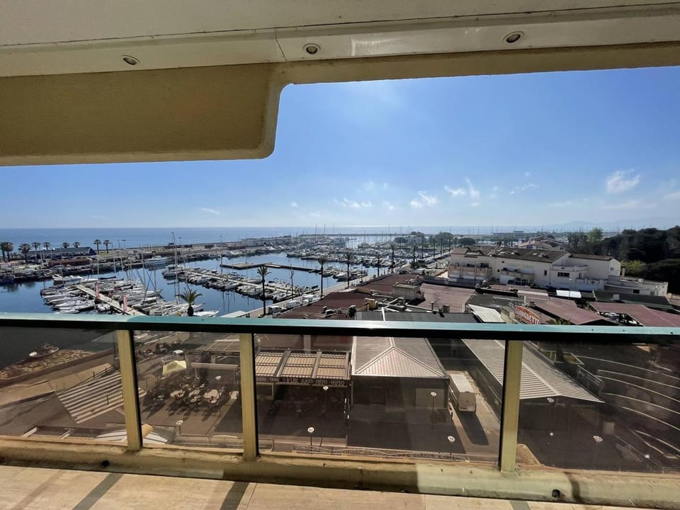 Appartement 3 pièces avec clim, wifi, parking Saint-Cyprien Plage - FR-1-106-62 Apartment in Saint-Cyprien