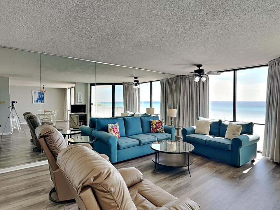 Living room, Seating area, Sea view, furniture