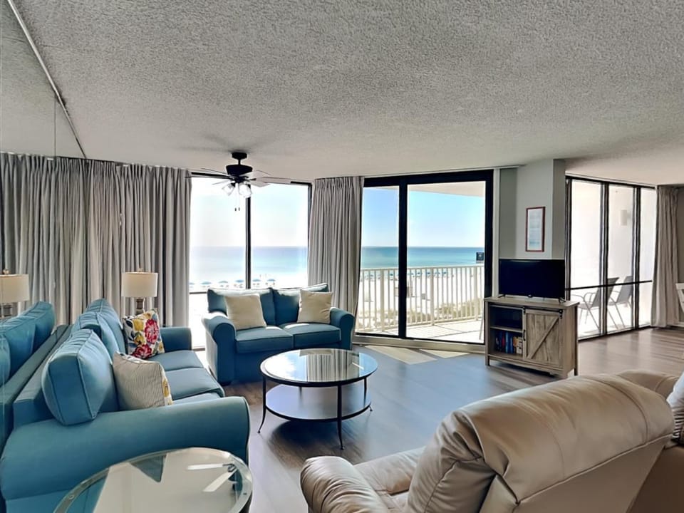 TV and multimedia, Balcony/Terrace, Living room, Seating area, Beach, Sea view