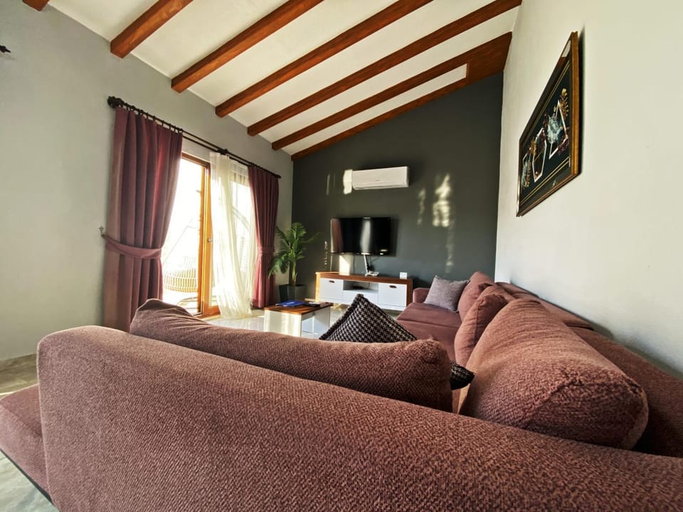 TV and multimedia, Seating area