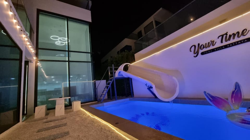 Night, Balcony/Terrace, Aqua park, Pool view, Swimming pool