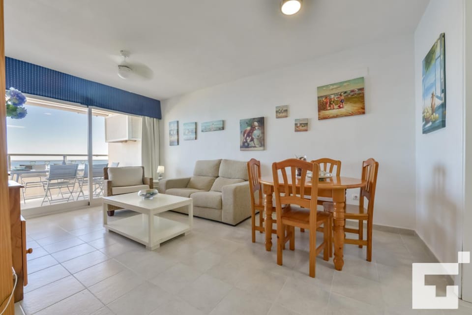 TV and multimedia, Dining area