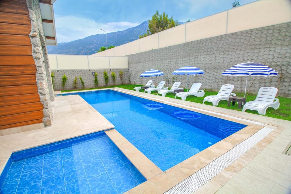 Mountain view, Swimming pool, Swimming pool, sunbed