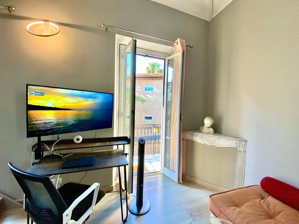 TV and multimedia, Balcony/Terrace