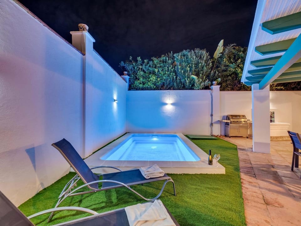 Puerto Banús Dreamed Villa Monelos House in Marbella