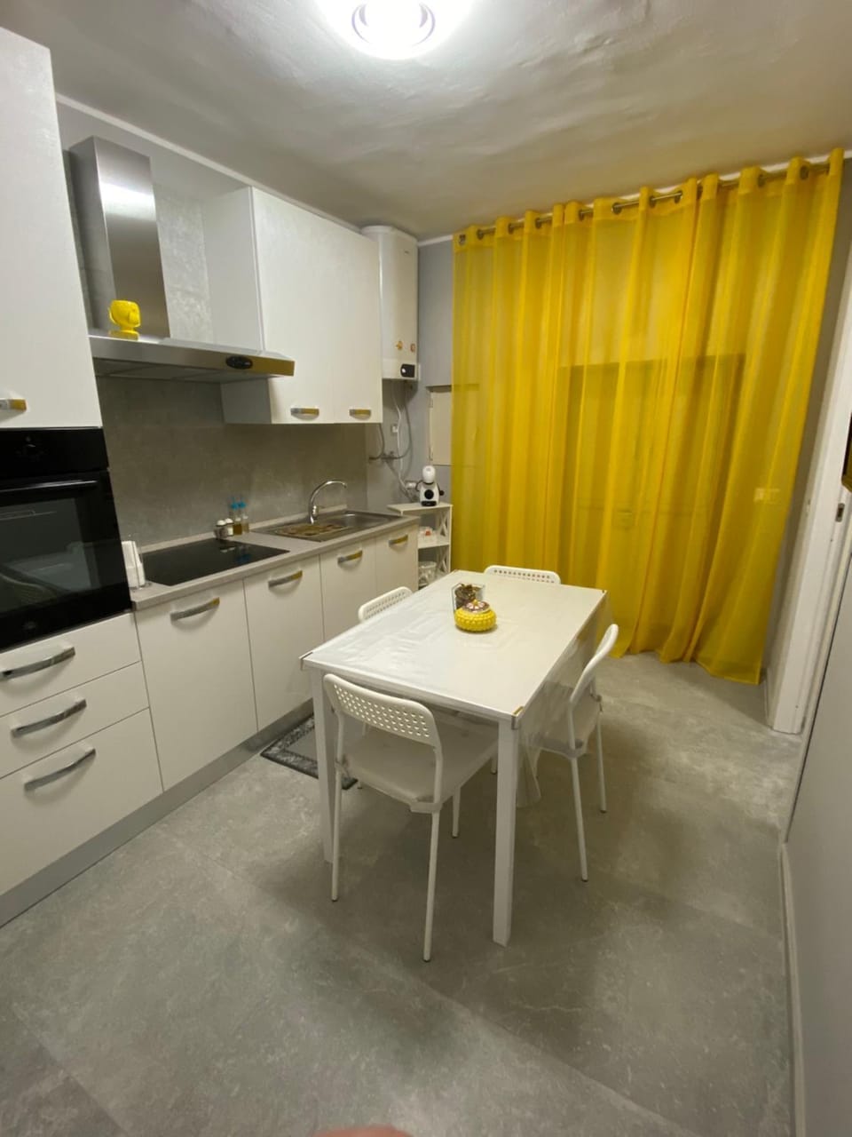 Kitchen or kitchenette, Dining area, minibar, pet friendly, stove