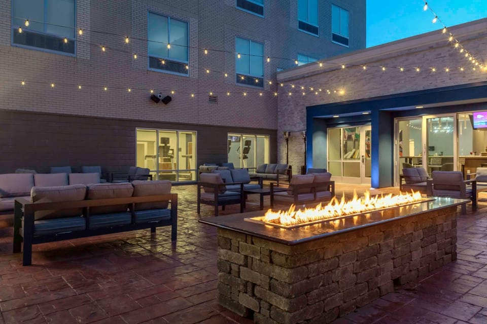 Patio, Restaurant/places to eat