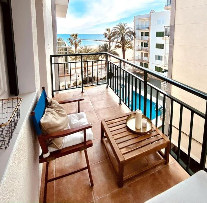 Apartamento 1ª línea de playa Apartment in El Campello