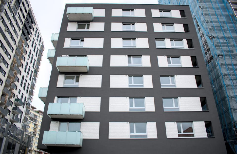 Property building, Facade/entrance