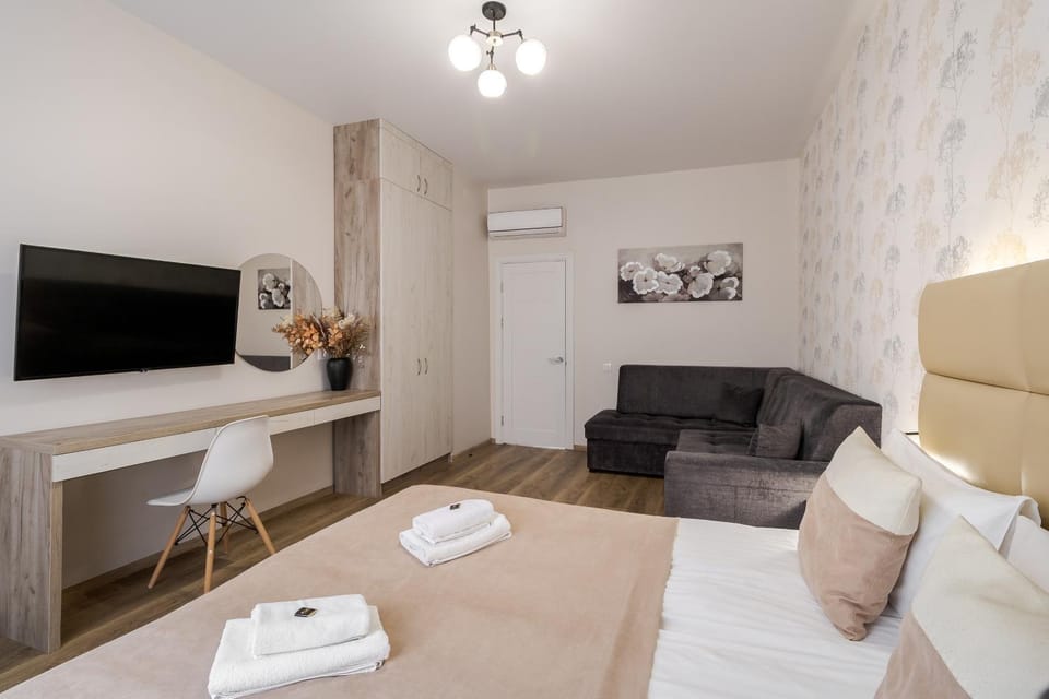 Bed, Living room, Photo of the whole room, Bedroom