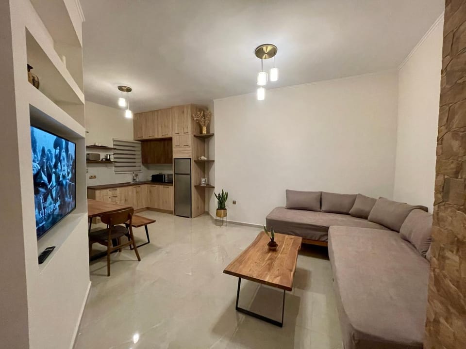 TV and multimedia, Kitchen or kitchenette, Living room, Seating area, Dining area, minibar