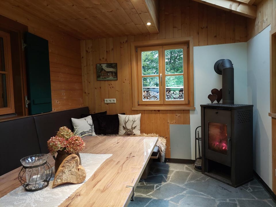 Seating area, Dining area, flat iron