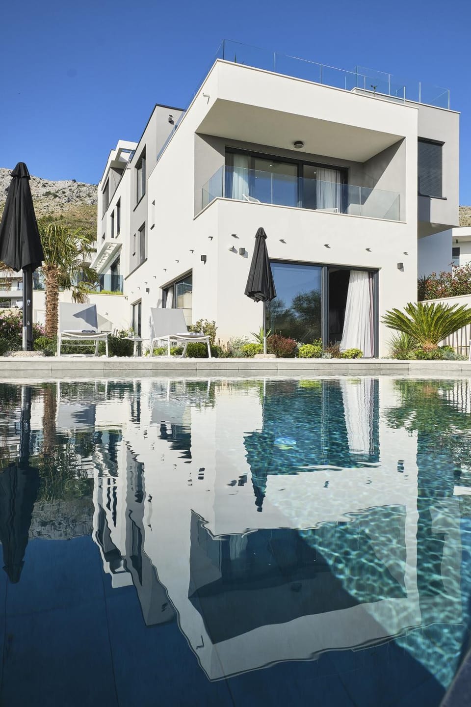 Property building, Pool view, Swimming pool, Swimming pool