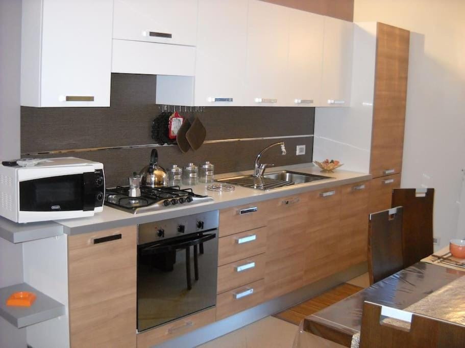 Kitchen or kitchenette, minibar, pet friendly, stove