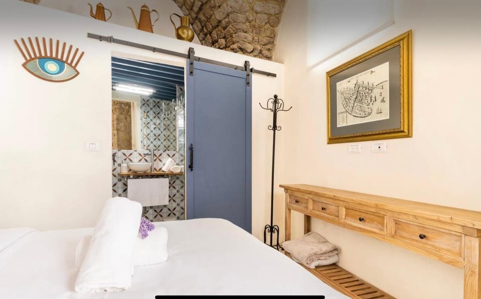 Bathroom, Bedroom